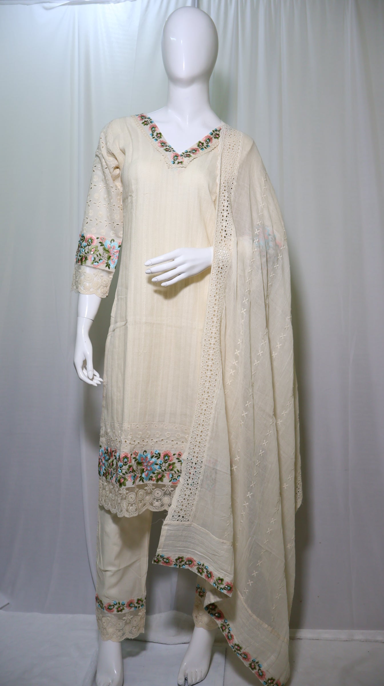 Translation missing: en.Semi Party Wear: Semi Party Wear