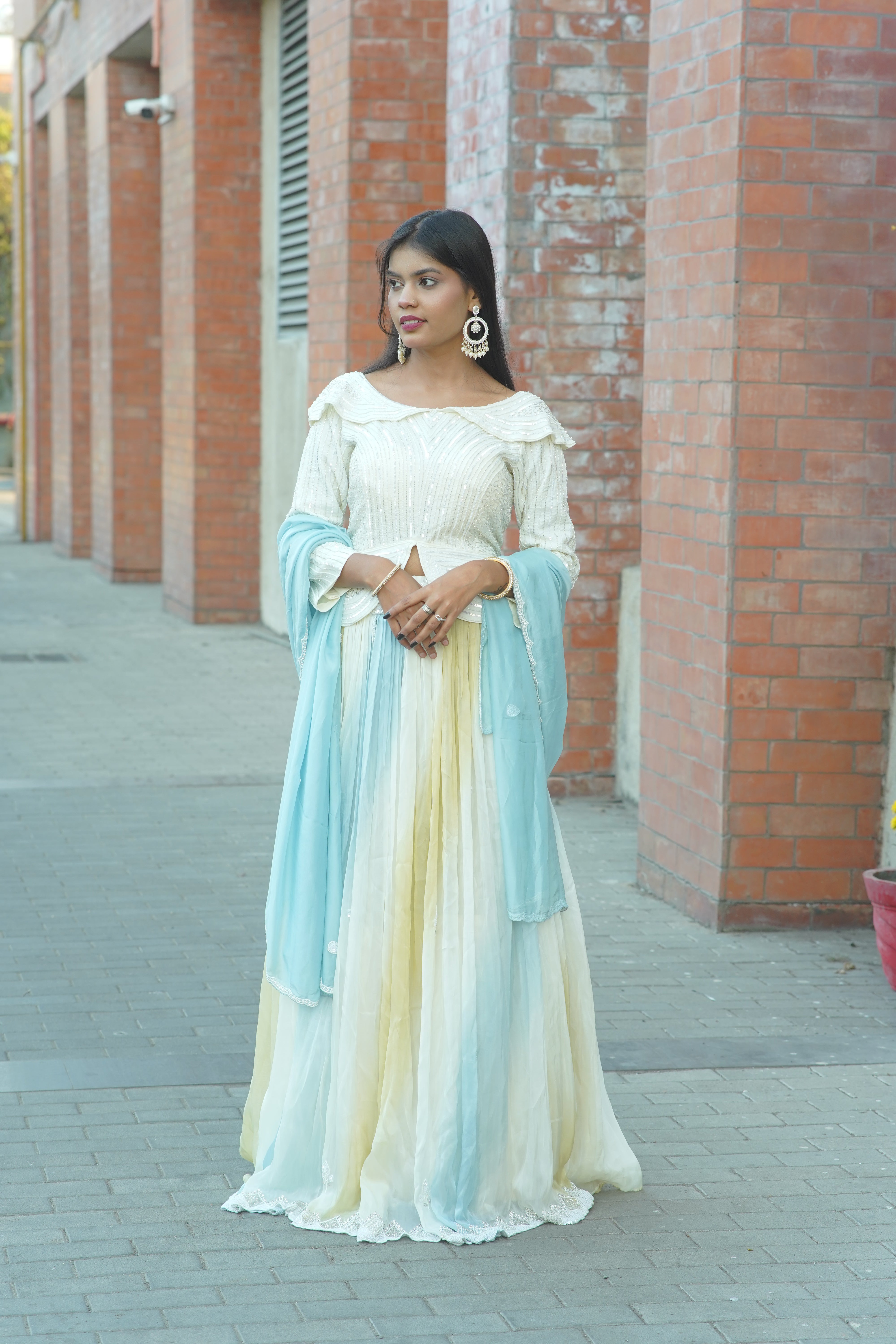 Elegant Ombre Flared Suit with Dupatta – Premium 3‑Piece Ethnic Set