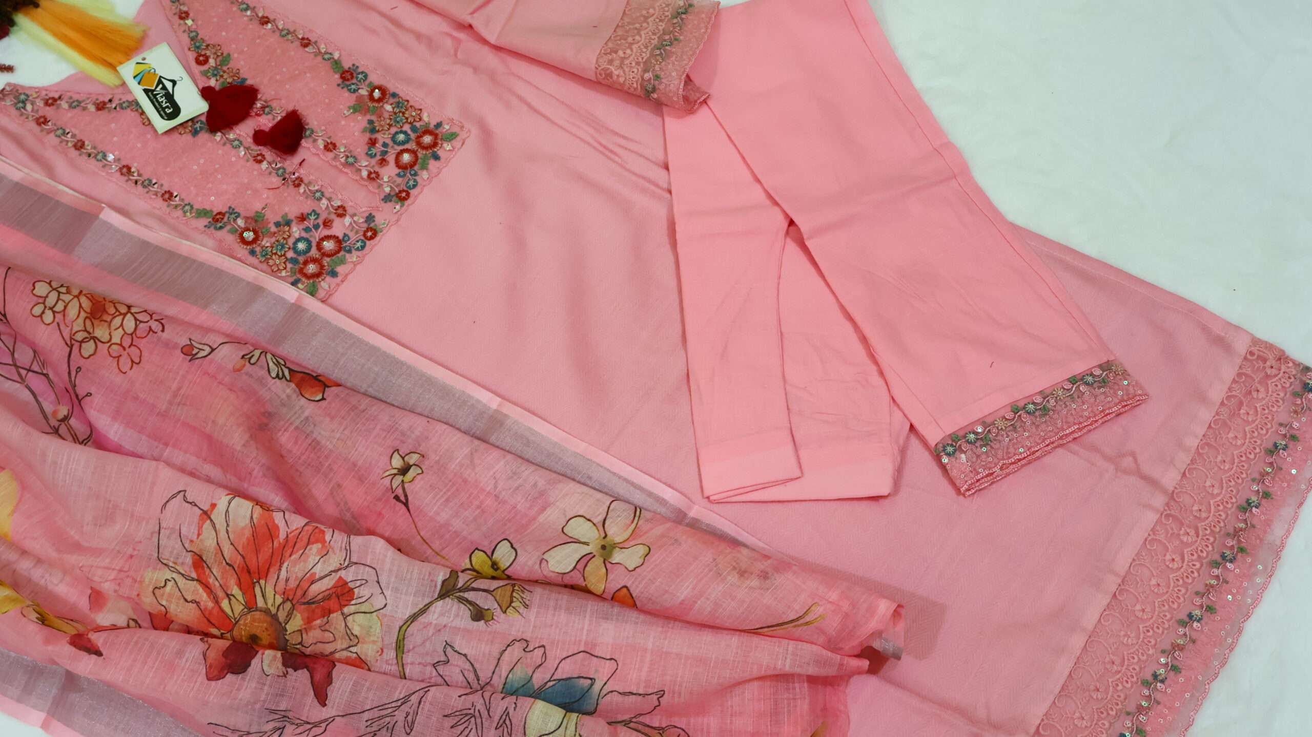 Embroidered Cambric Jacquard Kurta Pant Set with Linen Digital Print Dupatta