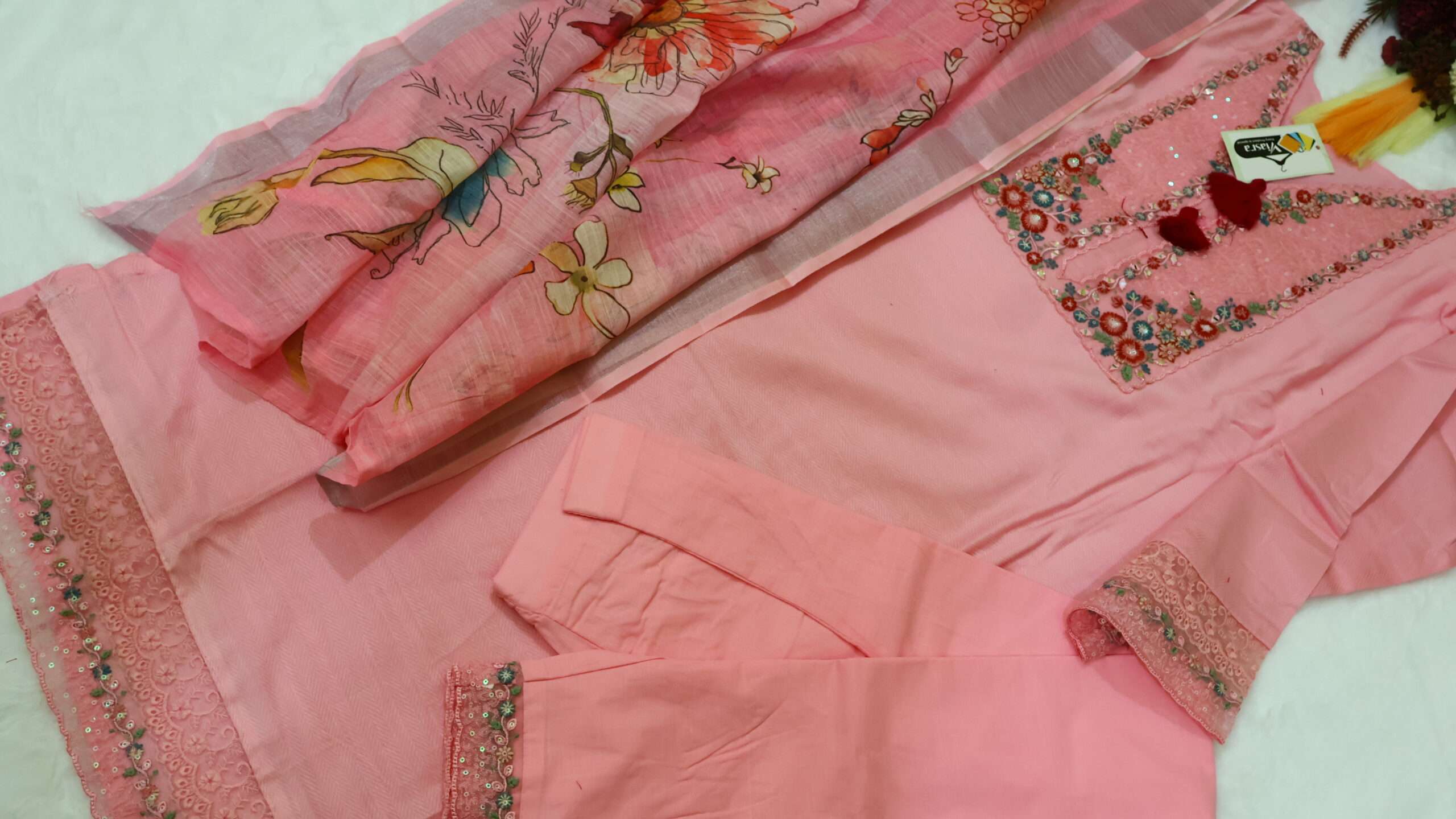 Embroidered Cambric Jacquard Kurta Pant Set with Linen Digital Print Dupatta