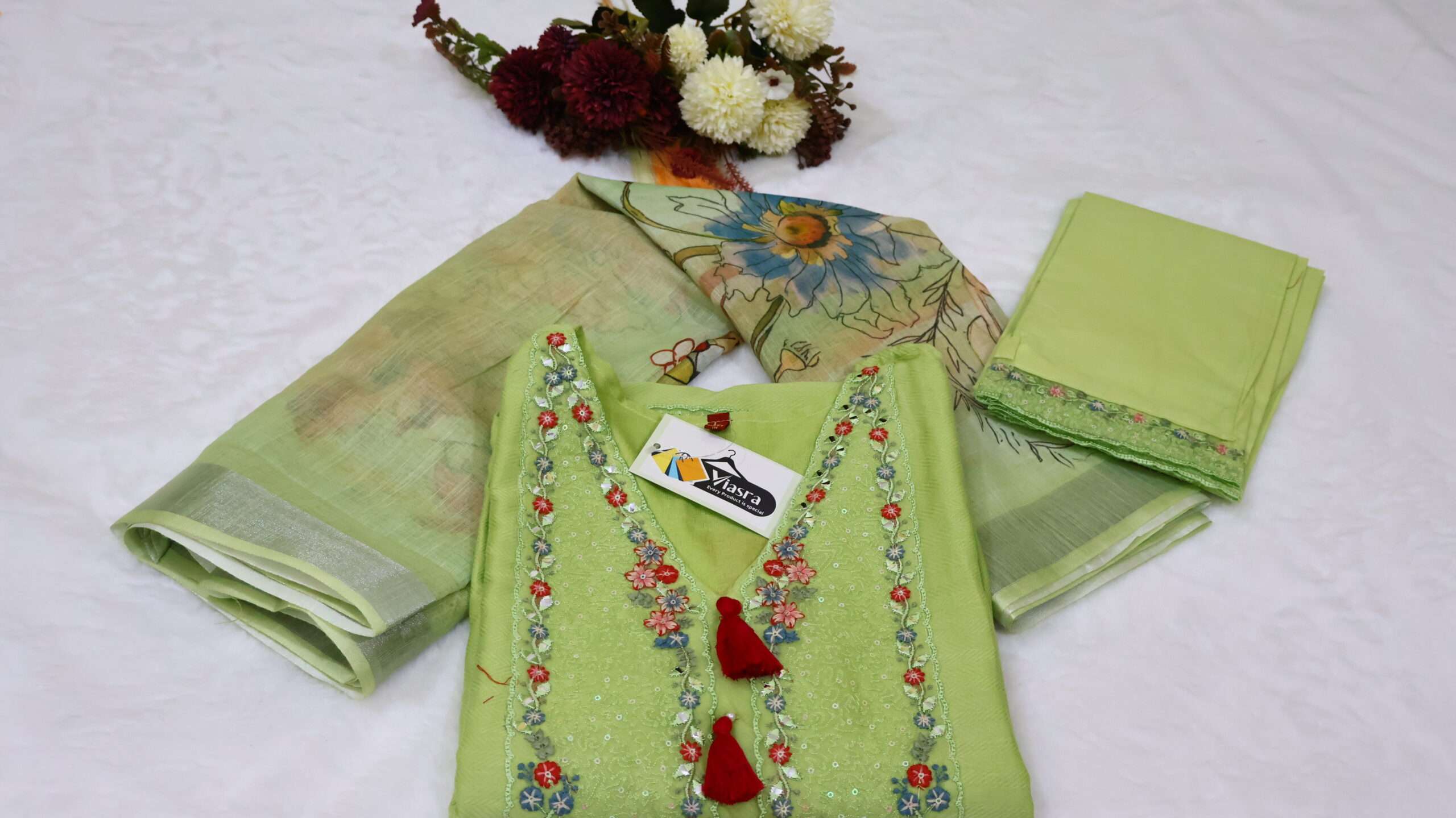 Embroidered Kurta Pant Set with Linen Digital Print Dupatta