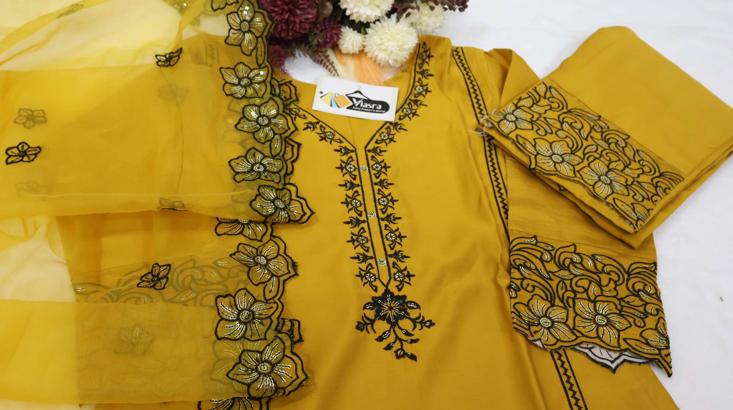 Dola Silk Embroidered Kurta Pant Set with Organza Dupatta