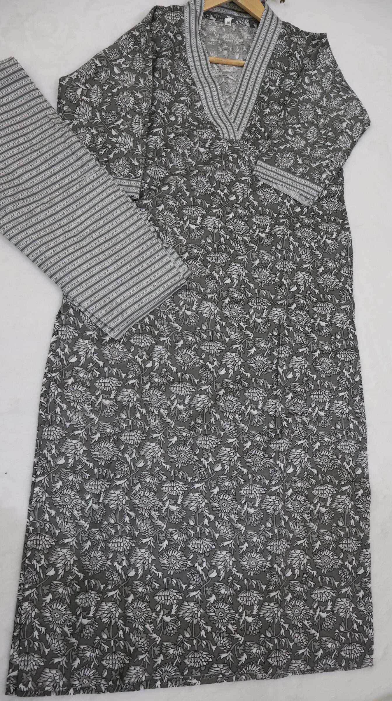 Printed Kurta & Pant Set with Chinese Neck